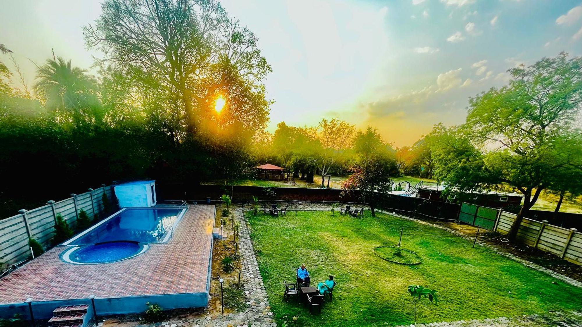Hotel Jungle Palace Resort Umariā Zewnętrze zdjęcie